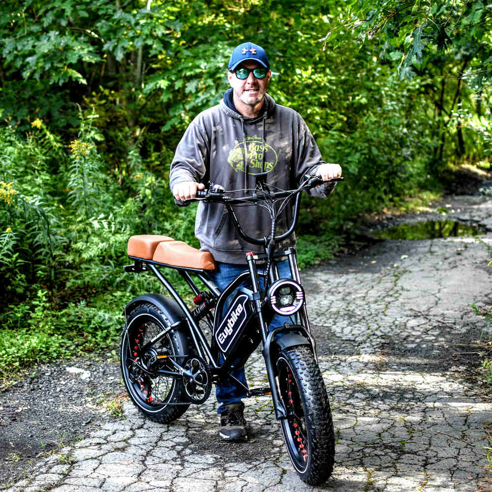 S4 Long Range Moped-Style Electric Bike